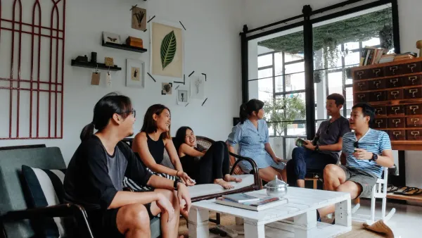 How to share financial advice with others